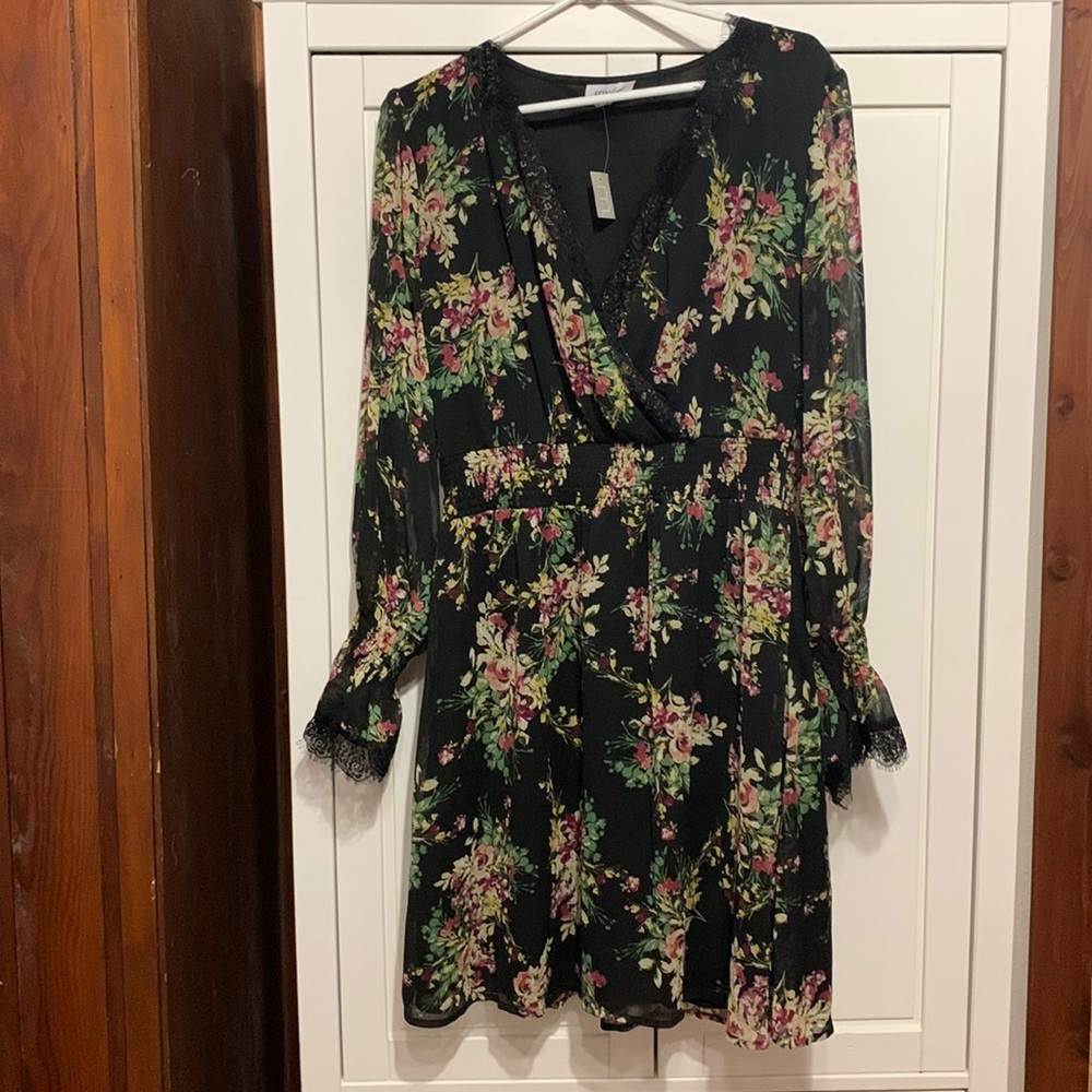 Maurice’s large floral dress. NWT